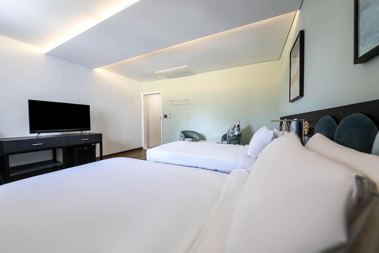 Hotel Hyggelig Busan Bagian luar foto