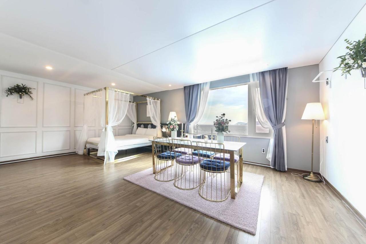 Hotel Hyggelig Busan Bagian luar foto