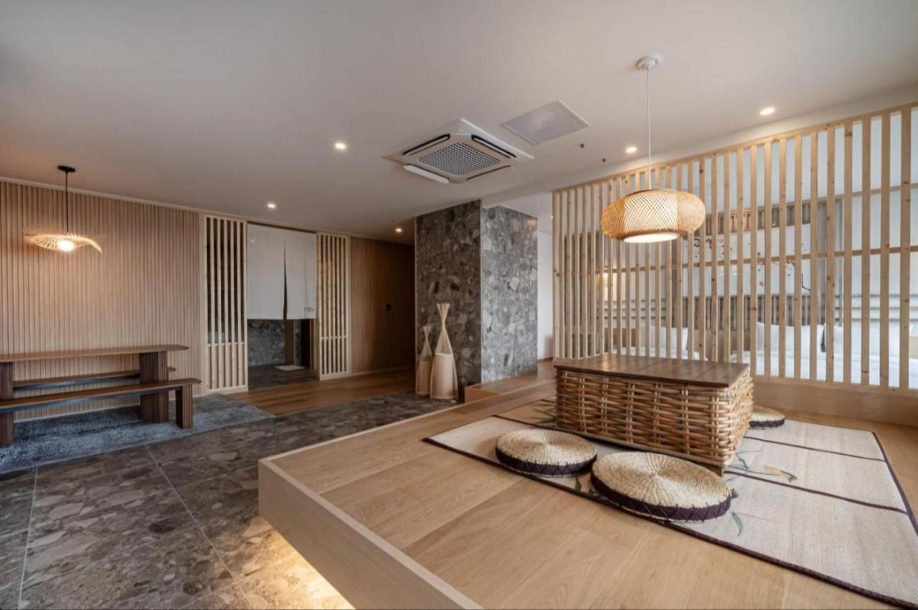 Hotel Hyggelig Busan Bagian luar foto
